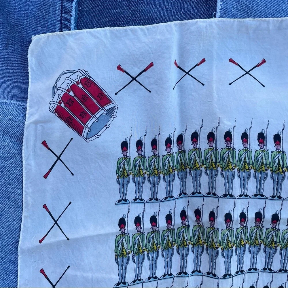 Glentex | Rare 40s 50s X-Mas Toy Soldiers & Drums 100% Silk Large Square Scarf